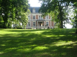 Chateau (and B;B), Tours